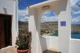 Chrysa فندق